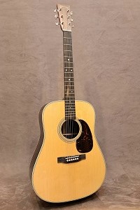 Martin D-28 STD